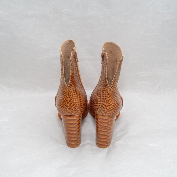 Chinese Laundry Kristin Cavallari Women's Ankle Bootie - Picture 4 of 7